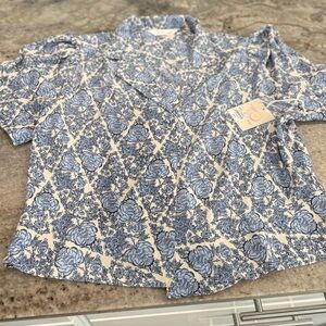 LC Lauren Conrad Blue and Cream Floral Button Down Shirt